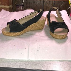 Le Chic wedges 8 wide slingback buckle black bow